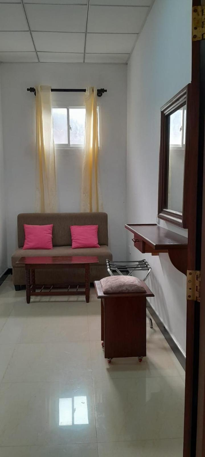 نيجومبو The Max Villa الغرفة الصورة